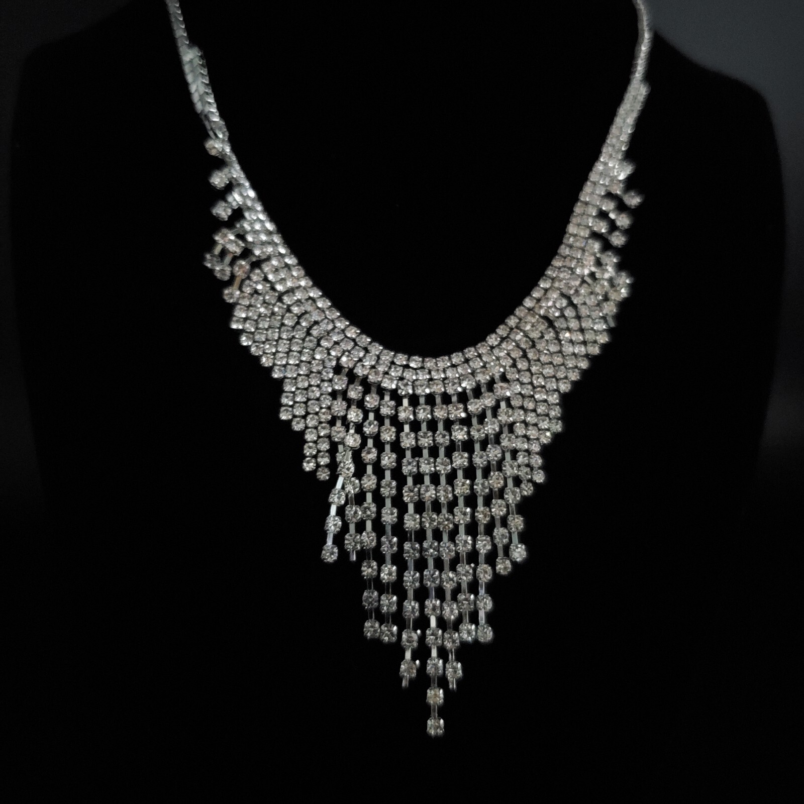 Women Rhinestone Tassel Necklace Jewelry Accessory Choker 96-3