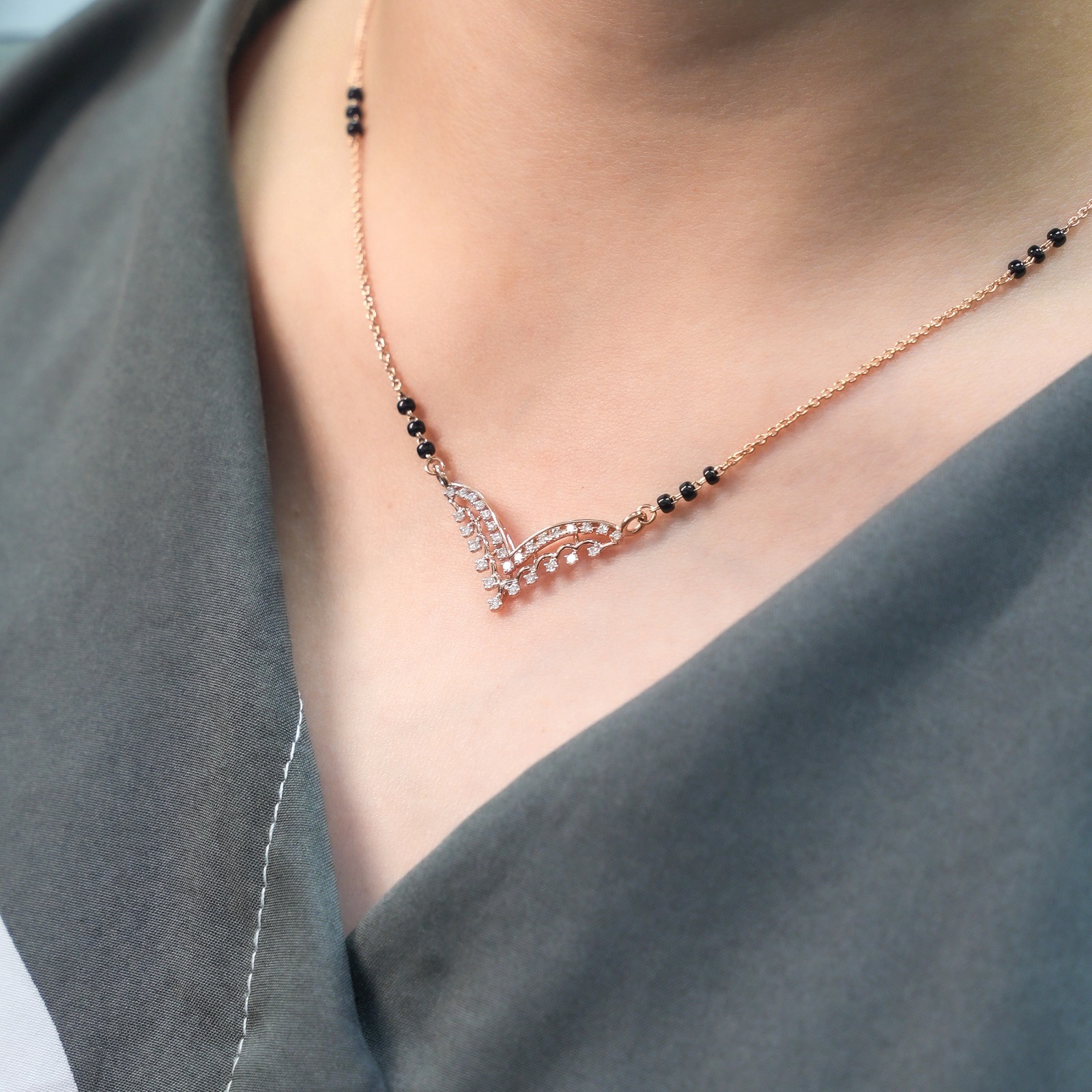 18 KARAT MANGALSUTRA NECKLACE | NATURAL DIAMOND IGI CERTIFIED | WOMAN
