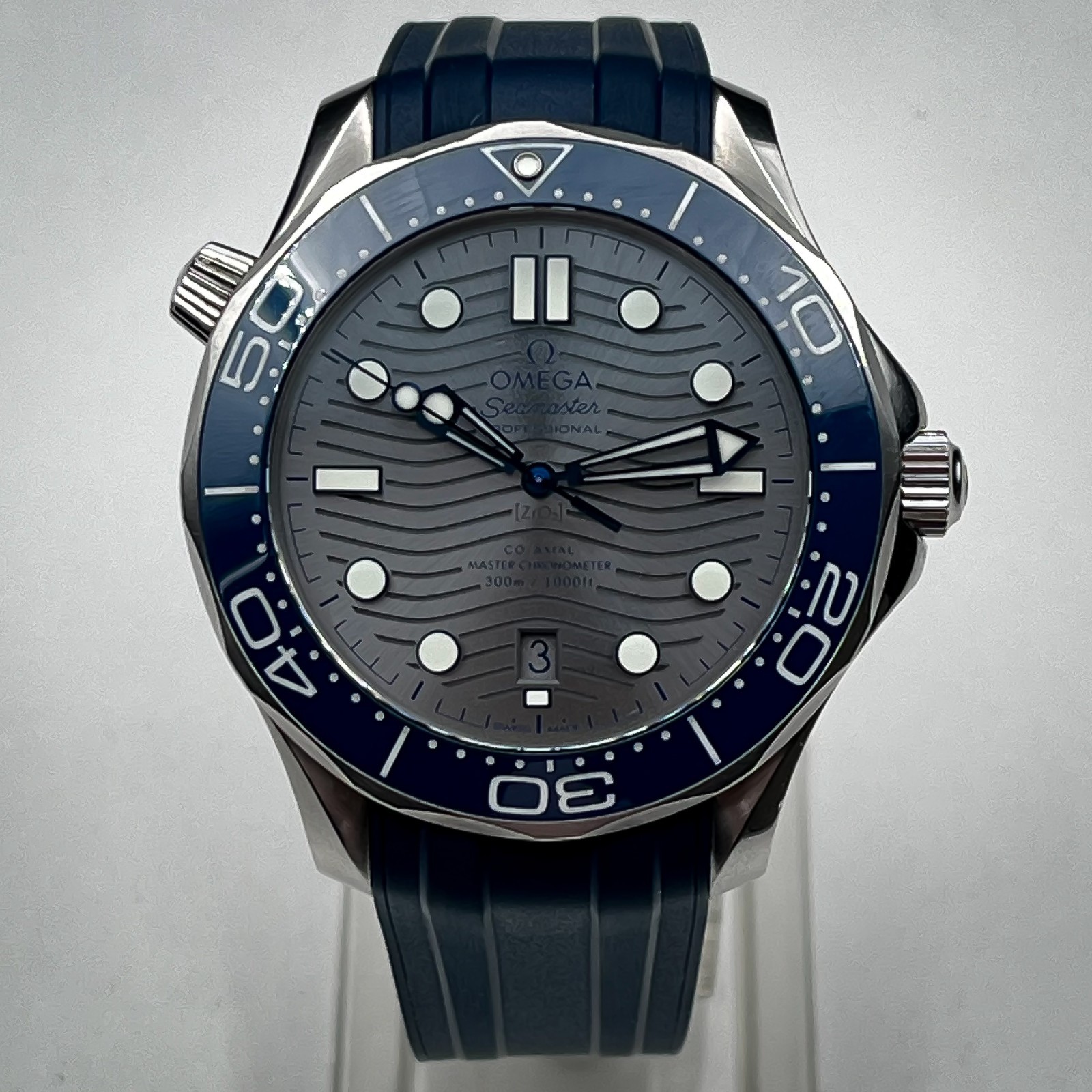 OMEGA Seamaster Diver 300M Grey Wave Dial 42mm | 210.32.42.20.06.001 | Full Set