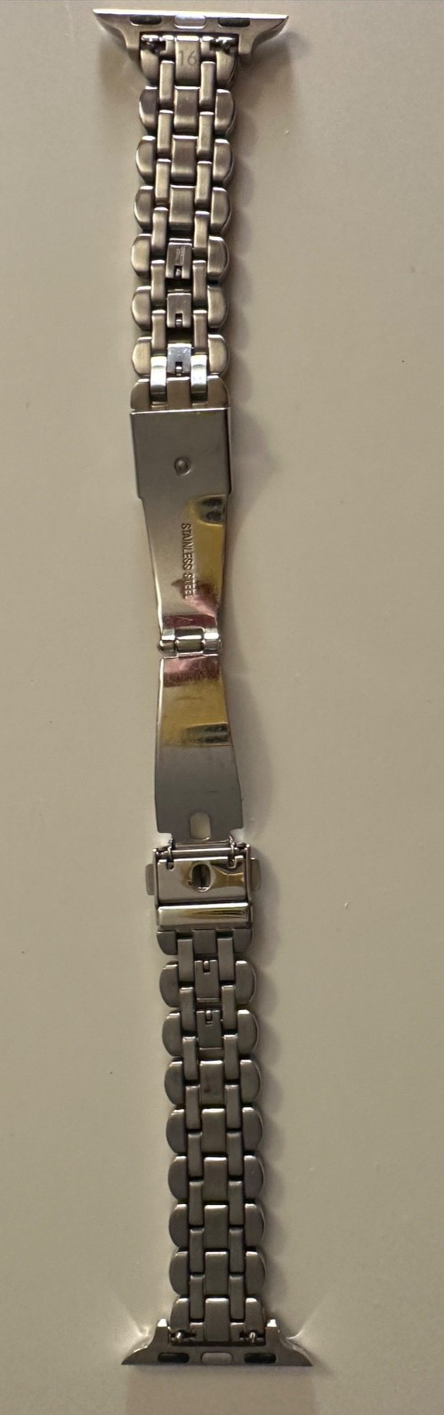 Kate Spade New York Stainless Steel Watch Band For Apple Watch good conditi