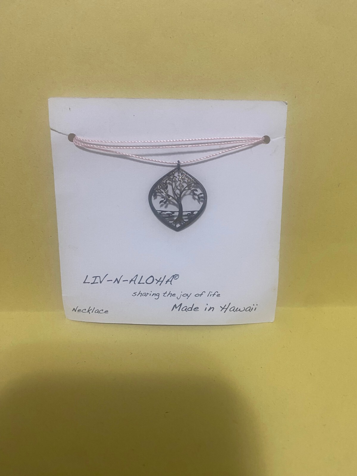 TREE NECKLACE MADE IN HAWAII “LIV-N-ALOHA” NEW