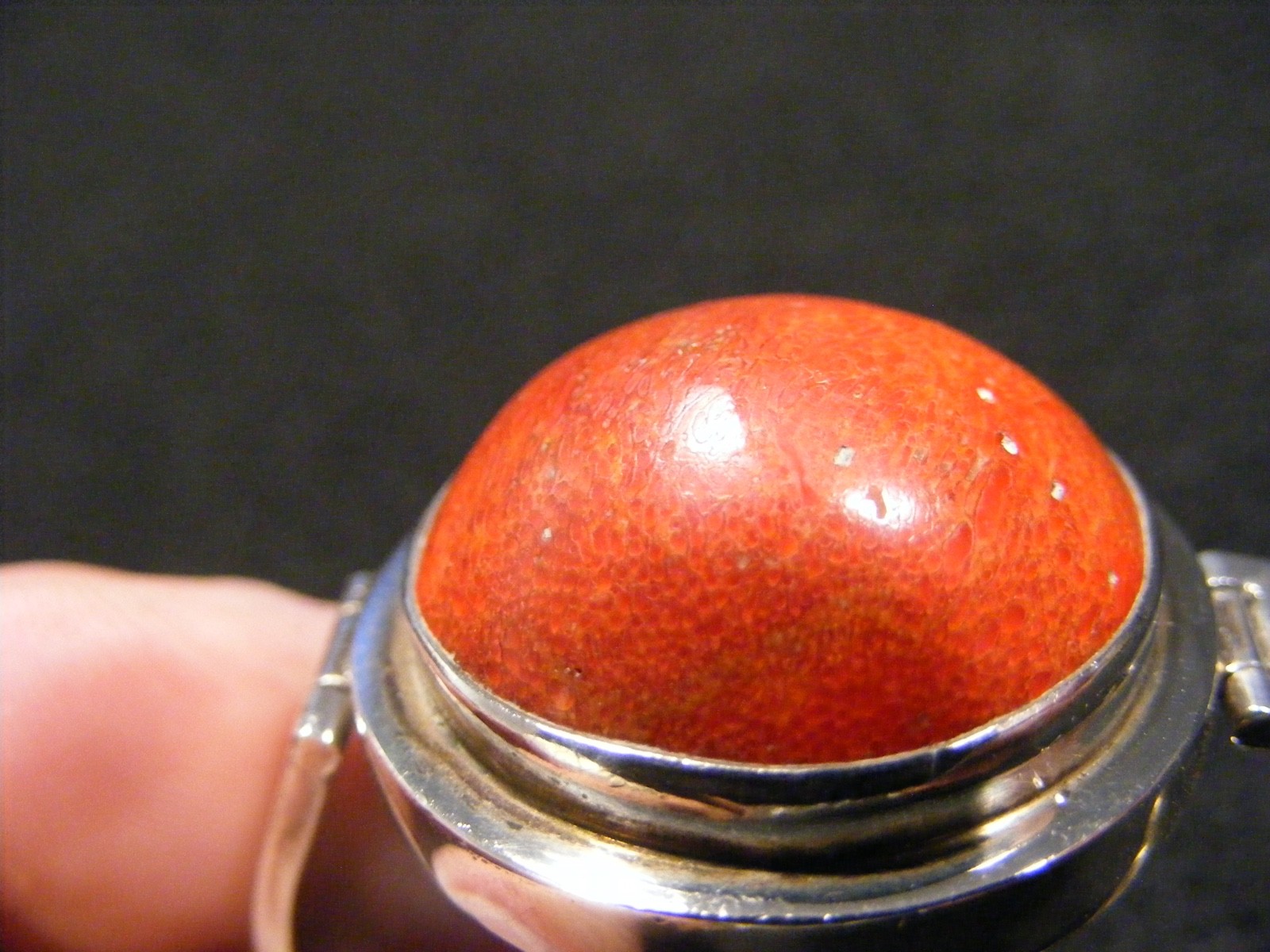 Vintage Modernist sterling silver 925 Coral cabochon Heavy bracelet 36.3g hinged