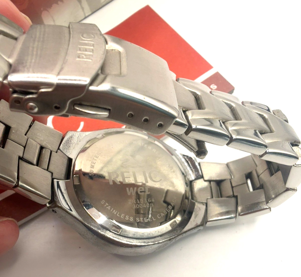 Relic Wet ZR15364 Men’s Red Dial Stainless Steel Watch Box Manual Untested