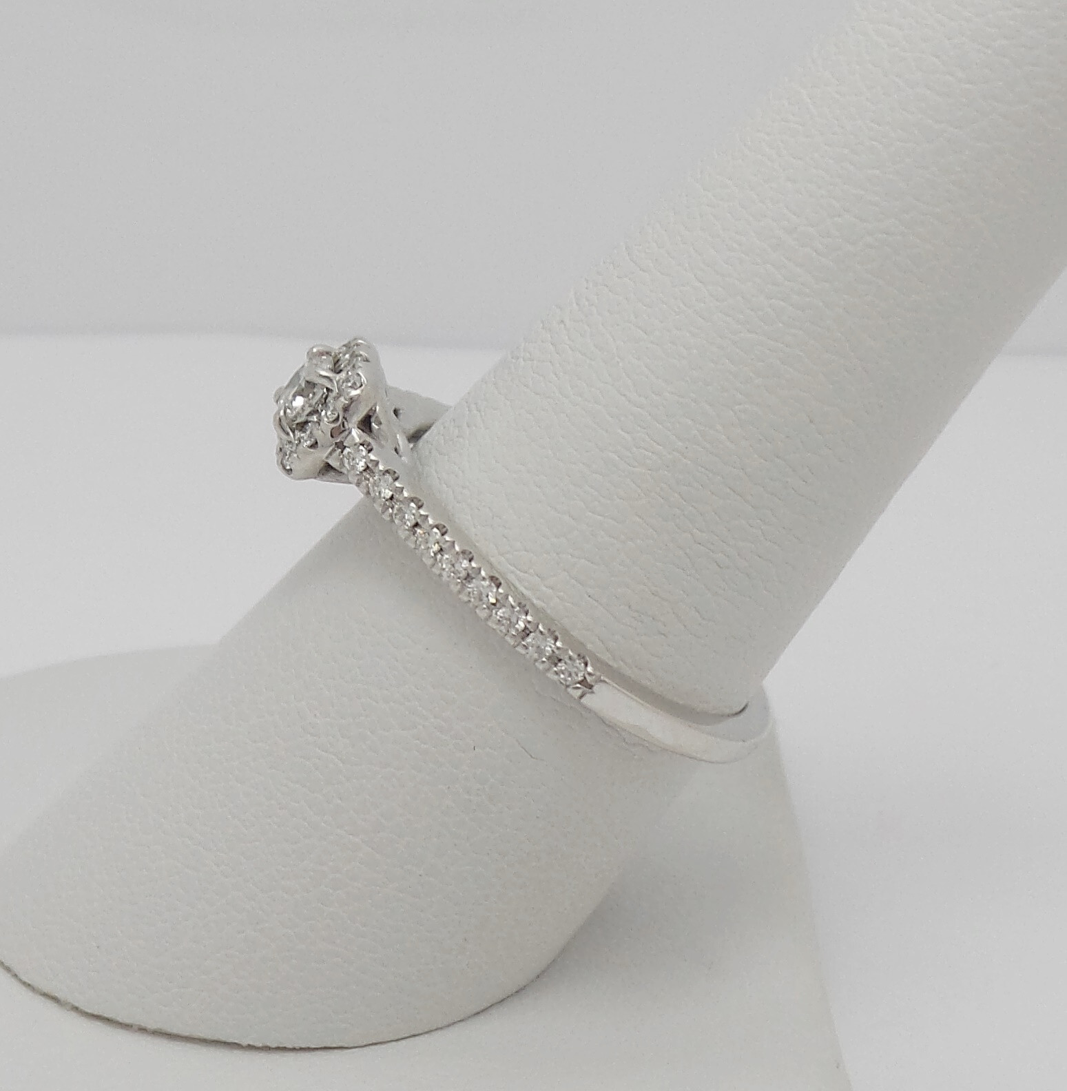 1/2CT Natural Diamond Halo Engagement Wedding Ring Bridal 14K White Gold Band