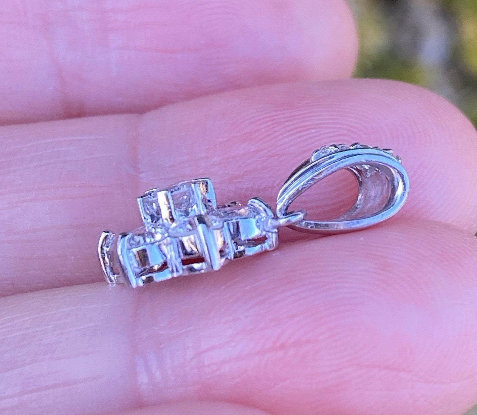 Platinum 1.00TCW 100% Natural Round Diamond Cluster Pendant