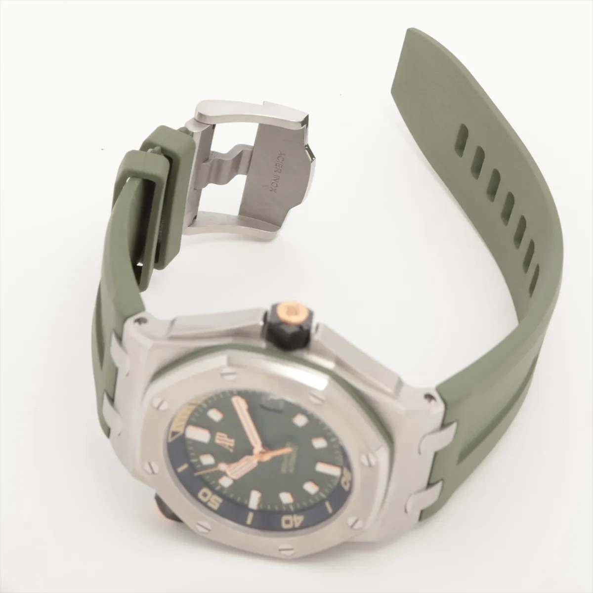 Audemars Piguet Royal Oak offshore diver 15720ST.OO.A052CA.01 SS SS & Rubber AT