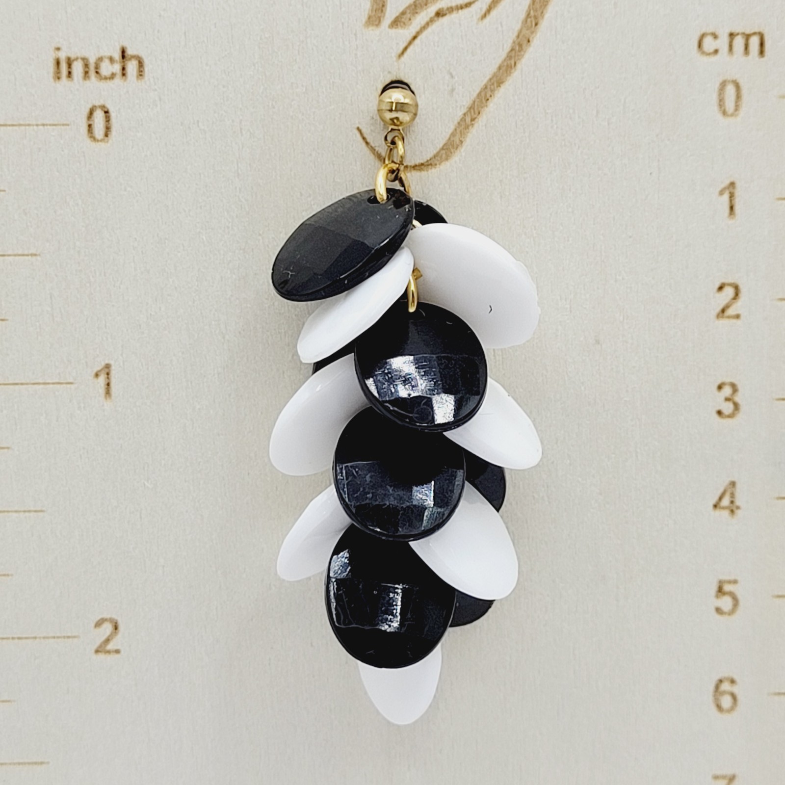 Black and White Flat Faceted Disc Dangle Long Cha Cha Style Vtg Pierced Earrings