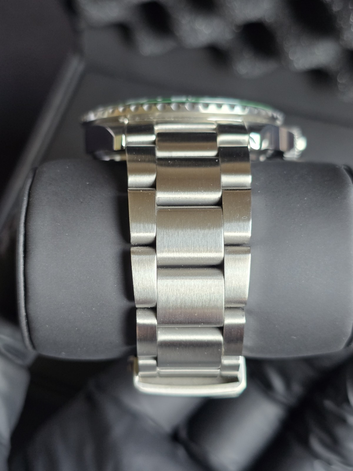 Steinhart Ocean One GMT Micro Adjust Clasp Green/Black Ceramic Bezel 42mm