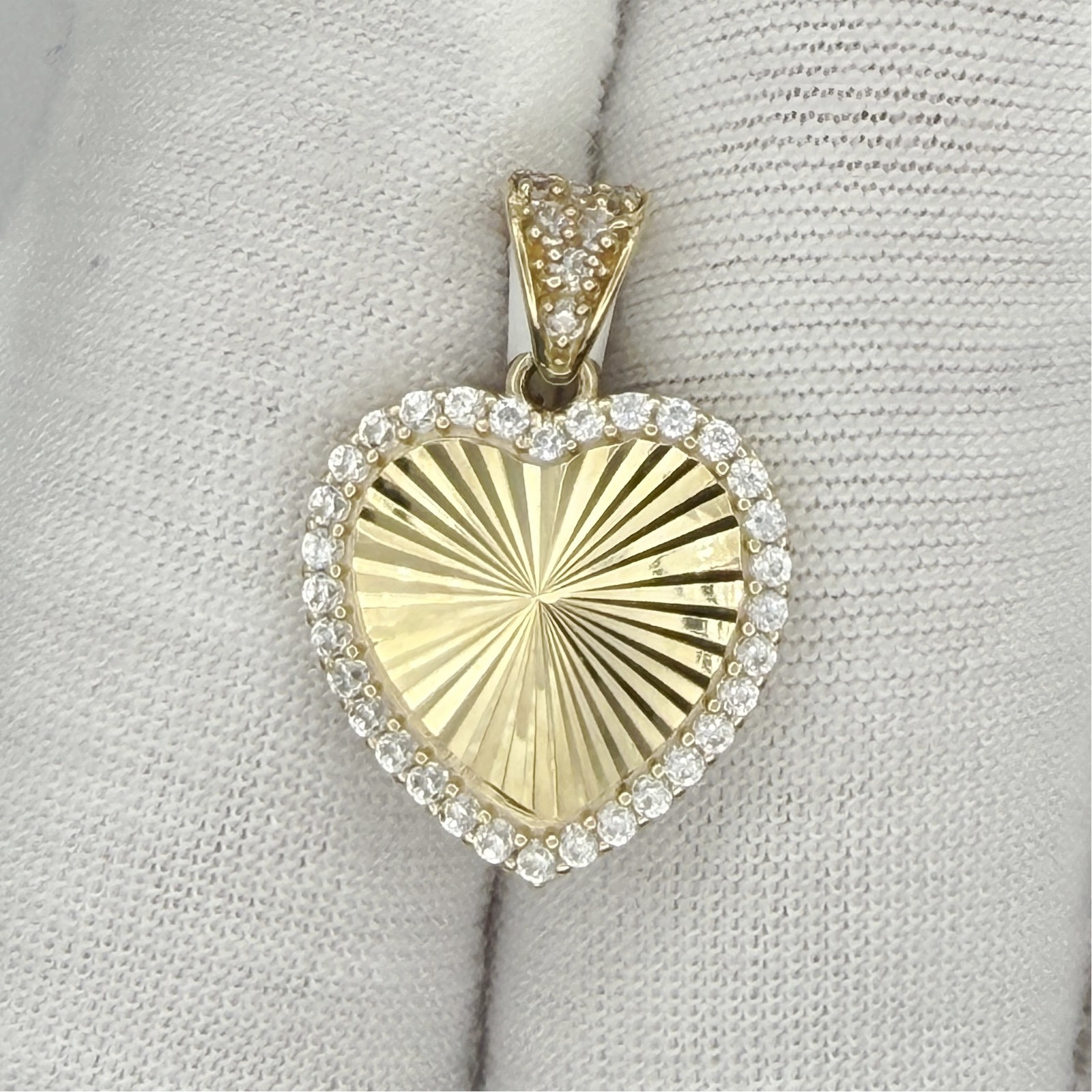 10k Yellow Gold Women For Her Cubic Zirconia Heart Charm Pendant Jewelry Gift