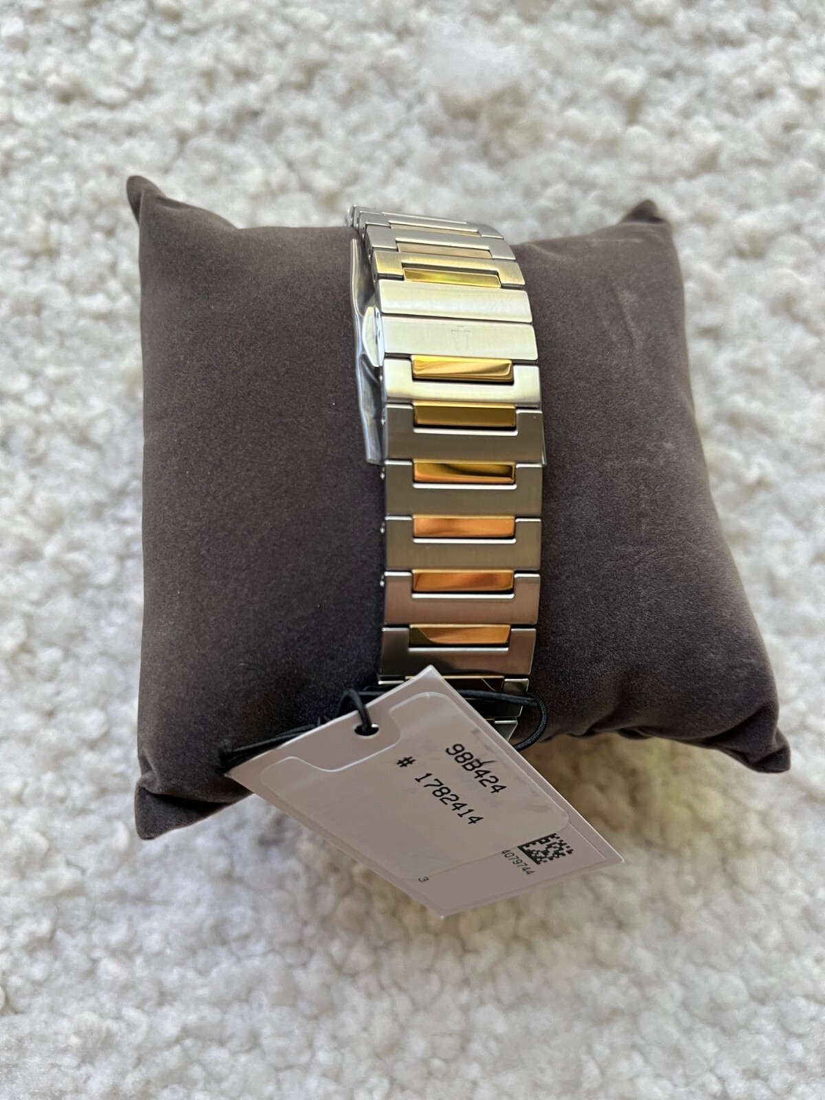 Bulova Classic Two-Tone Stainless Steel Quartz Men’s Watch 98B424 NWT