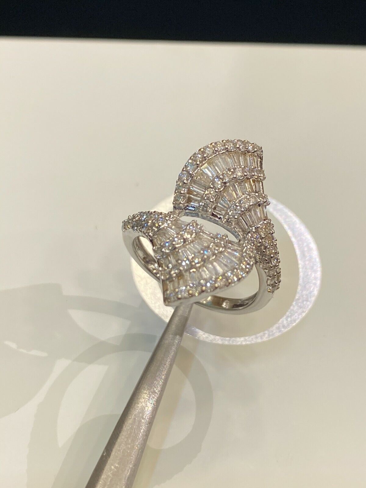 Pave 1.67 Cts Round Baguette Cut Diamonds Engagement Ring In 585 Solid 14K Gold