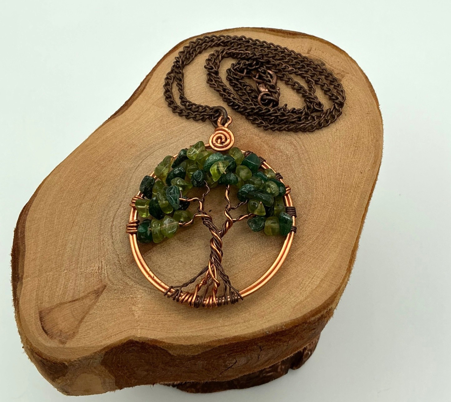 Vintage Tree of Life Green Stone Pendant Round Cut Copper Wire Necklace Handmade