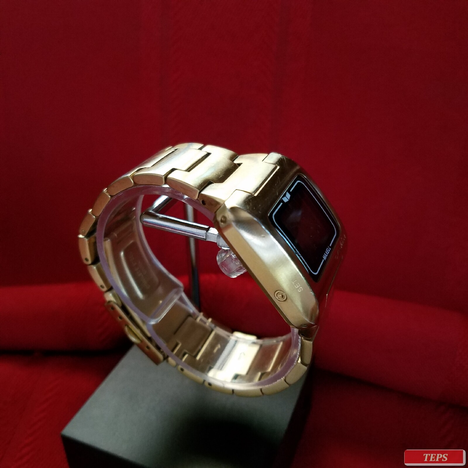 Vestal “Maxell jr.” (Gold) 50M Digital China Movement w/ Date & Light
