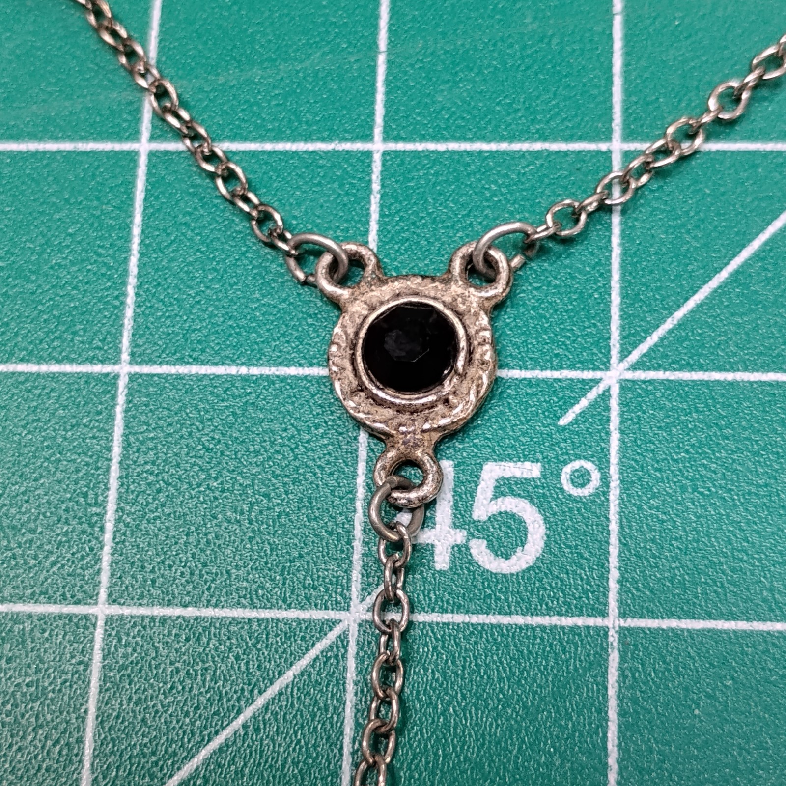 Vintage Silver Tone Black Glass Rhinestone Y-Drop Pendant 16” Chain Necklace