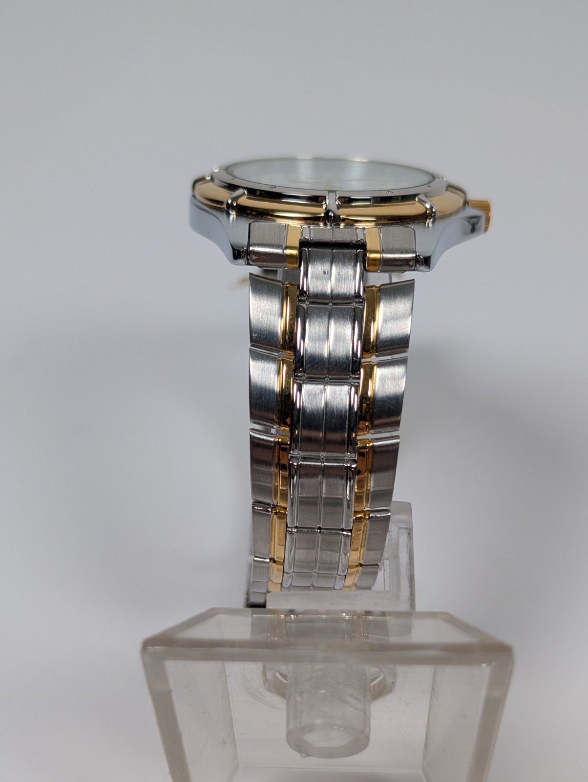 Vtg Lorus Mens Watch Luminous Hands Indices Two Tone V501-0280 37mm NEW BATTERY