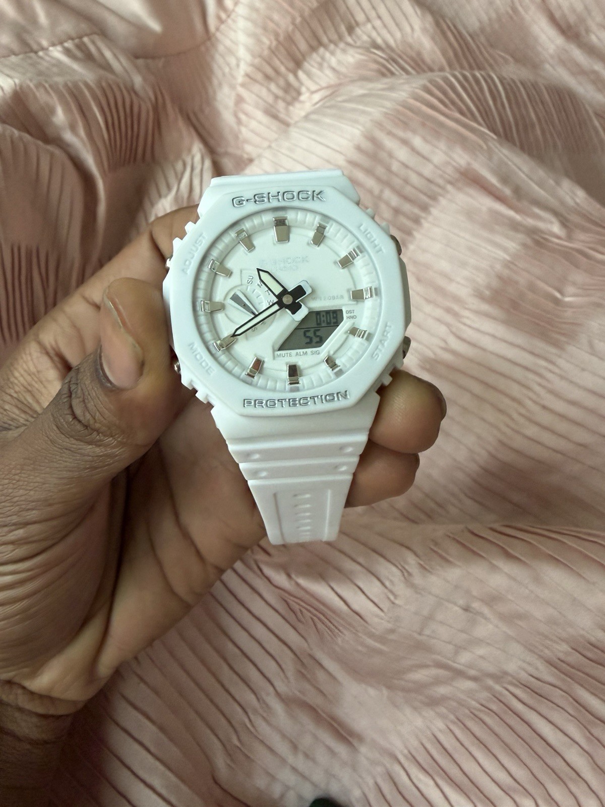 Casio G-SHOCK GA-2100 Shock-Resist Analog/Digital White Resin 200m 45mm