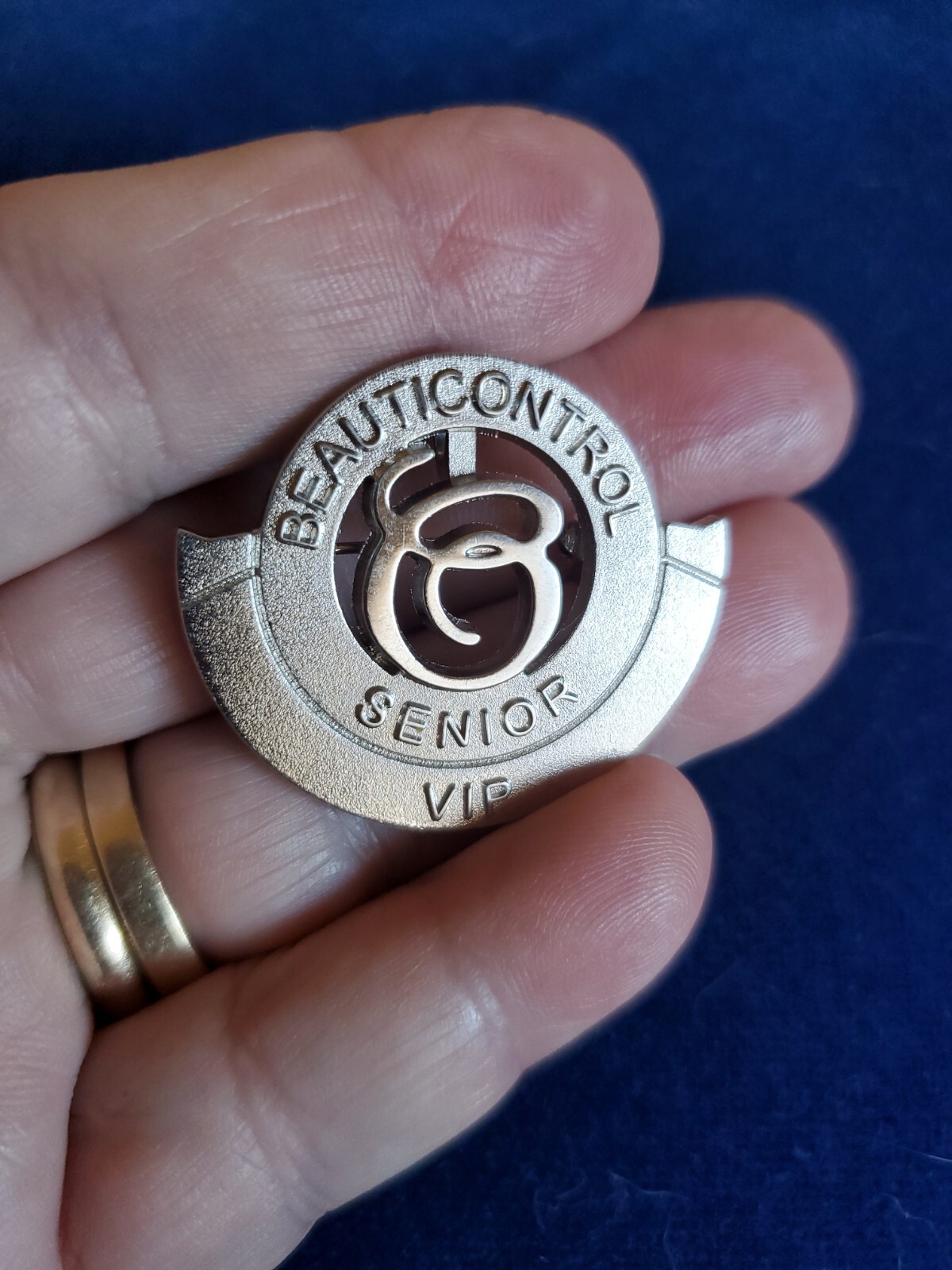 Collectible Advertizing Pin Pendant BeautiControl Logo Senior VIP Silvertone