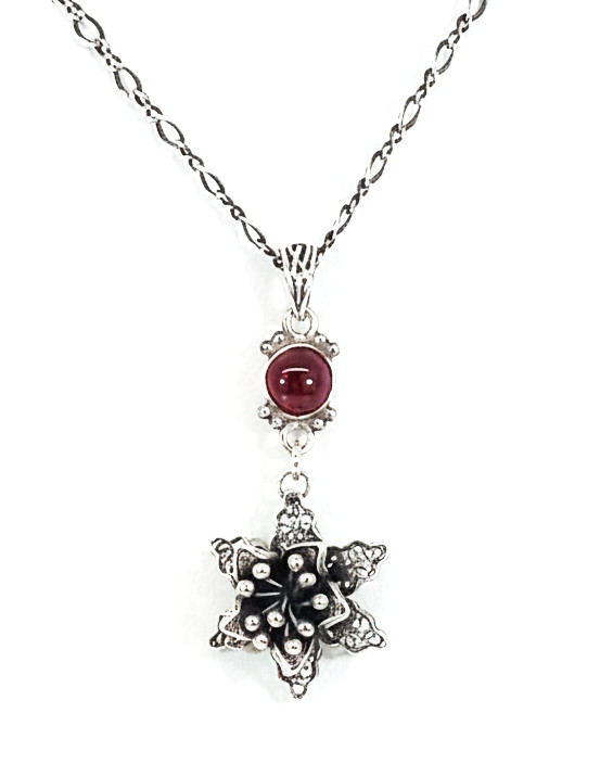 Vintage 925 Sterling Silver Garnet 3D Filigree Floral Necklace & Earrings Set