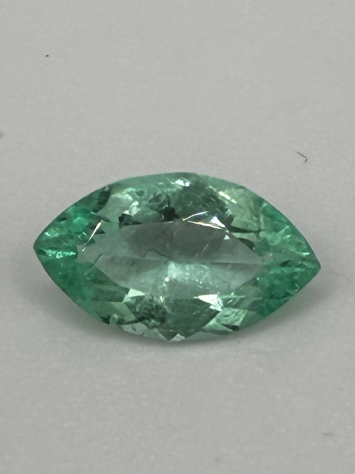 Colombian Emerald, Certified 0.47 CT 7.83×4.60×2.70 mm Marquise Cut