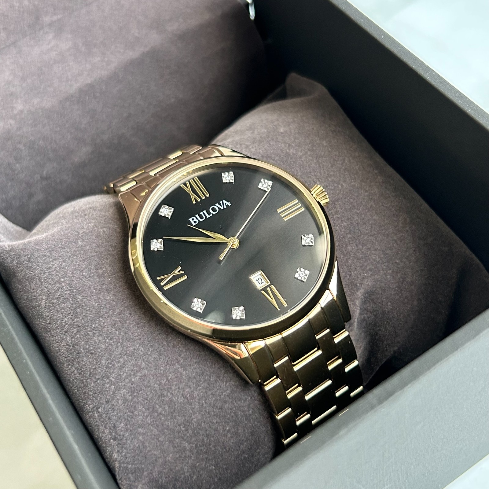 Bulova Classic 97D108 Black Dial Gold-Tone Strap Men’s Quartz Watch New 40mm