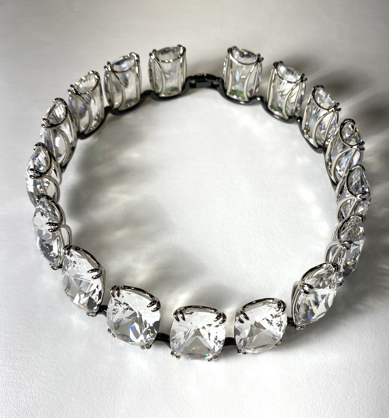 Swarovski Amazing necklace! Brand New!