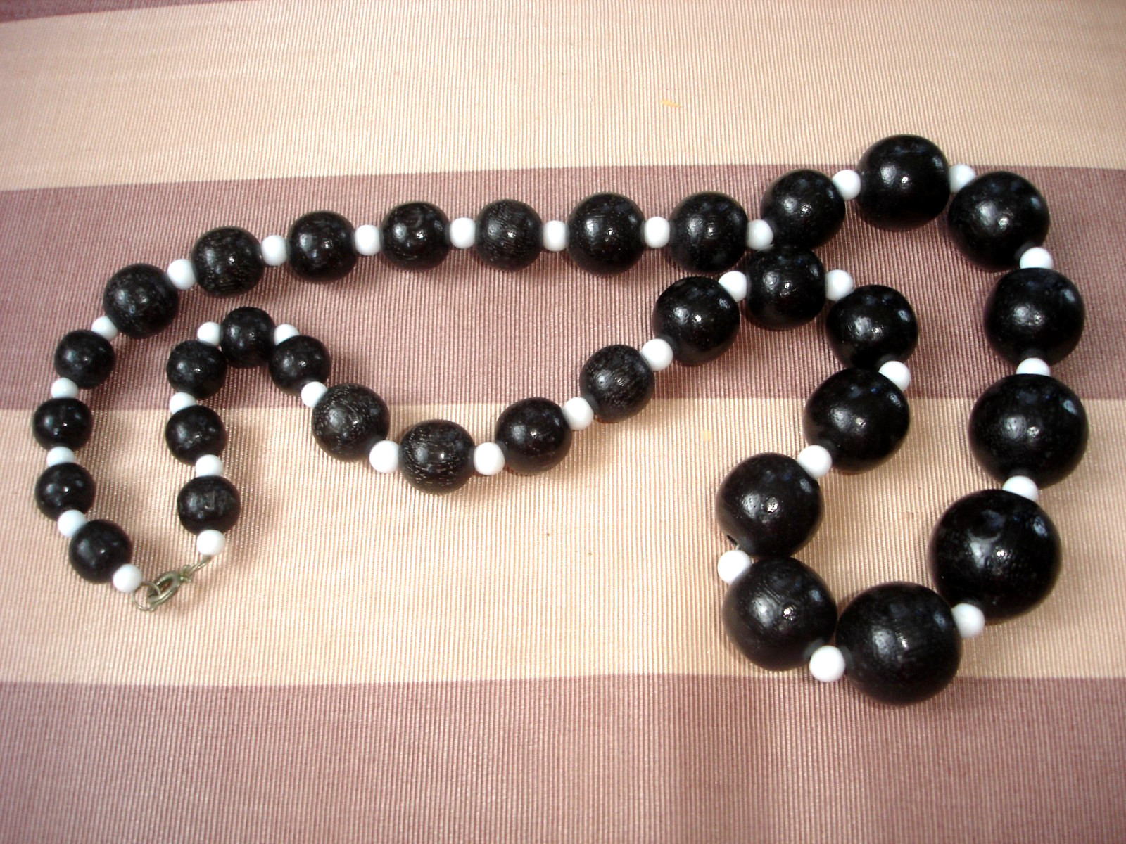 Vintage LOT 9 BEAD Necklaces- Multicolor, Blue, Brown, Black & White-Some Chunky