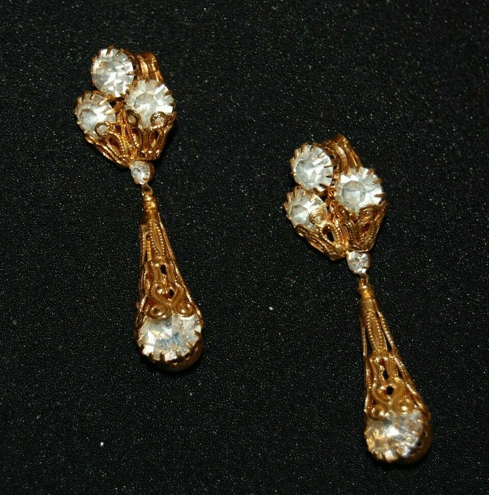 ELEGANT VTG CLEAR CRYSTALS FILIGREE ANTIQUE STYLE DROP DANG GOLDEN CLIP EARRINGS