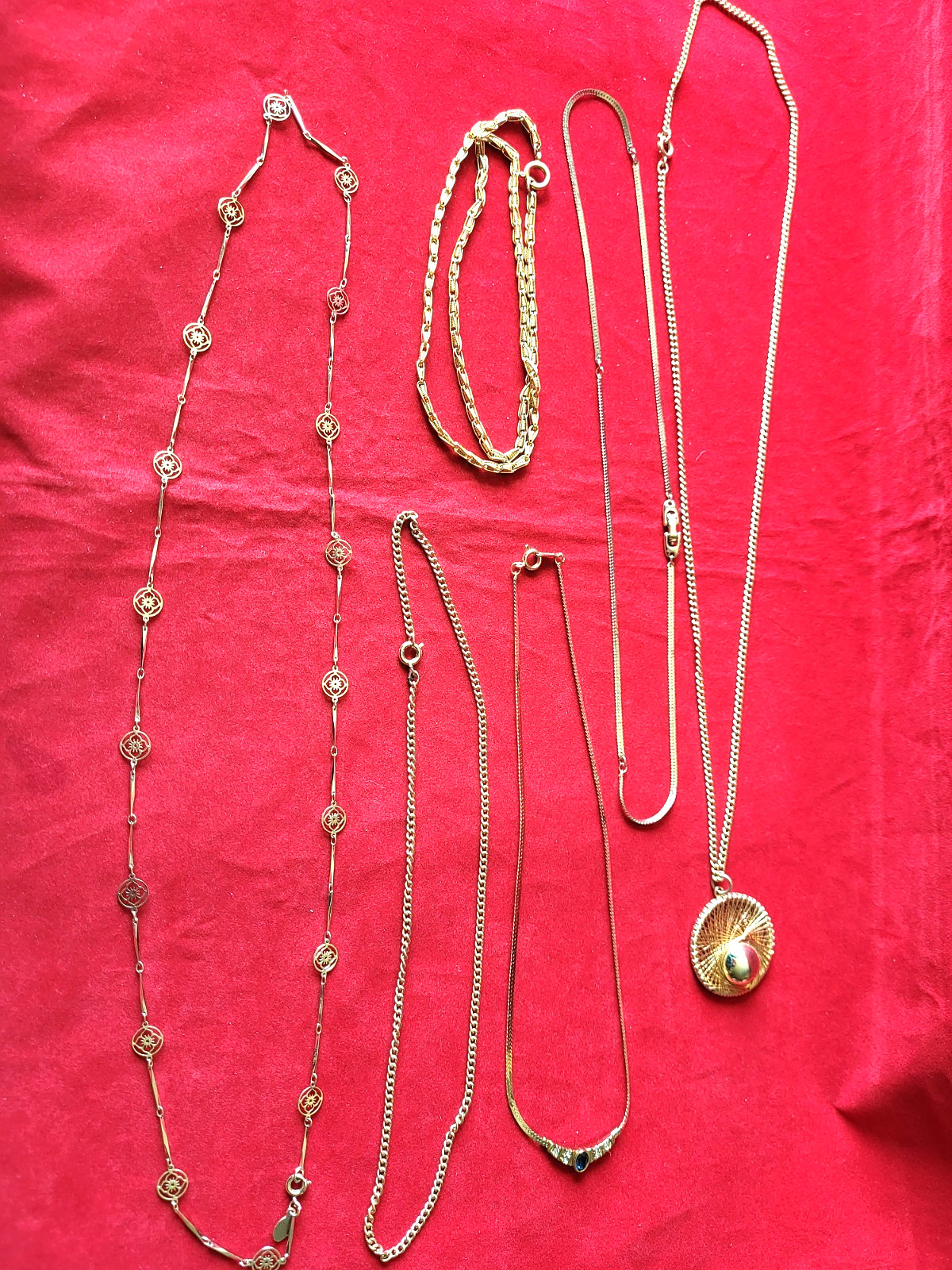 Lot of Six Womens Fashion Goldtone Chain Necklaces Measuring 16″ to 24″ as Shown