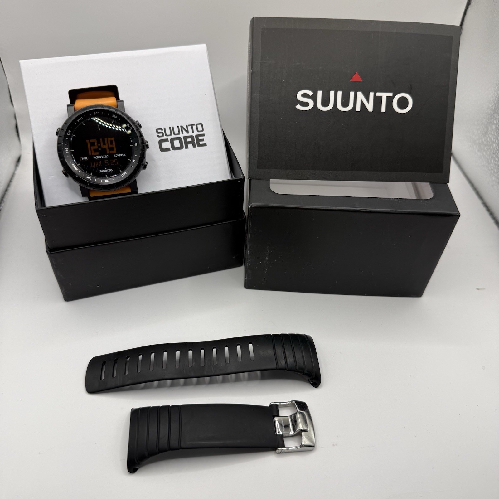 Suunto Core Men’s Black Watch Orange 2nd Band W/New Battery Altimeter Barometer