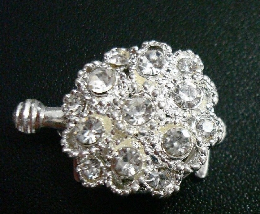 13 Crystal Rhinestone Round Cluster Silver Plated 1 Strand Pad Clasp FPC056