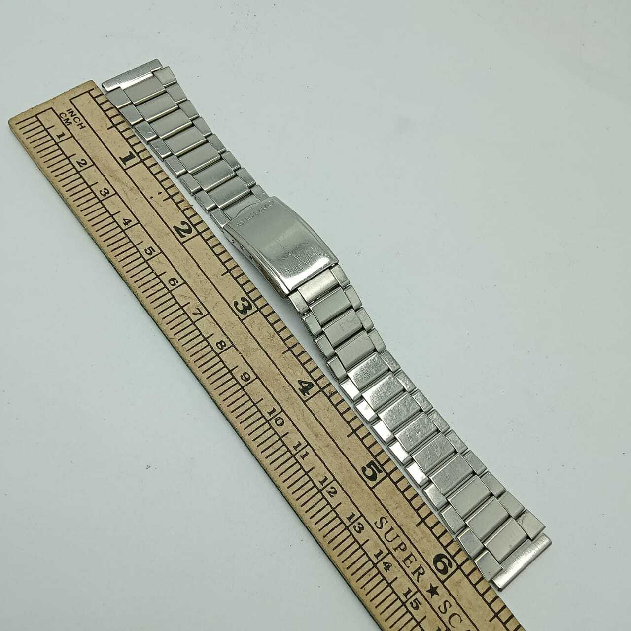18 mm Seiko Z1028 Stainless Steel Vintage Watch 7009-8830 Bracelet KSF62ARL2