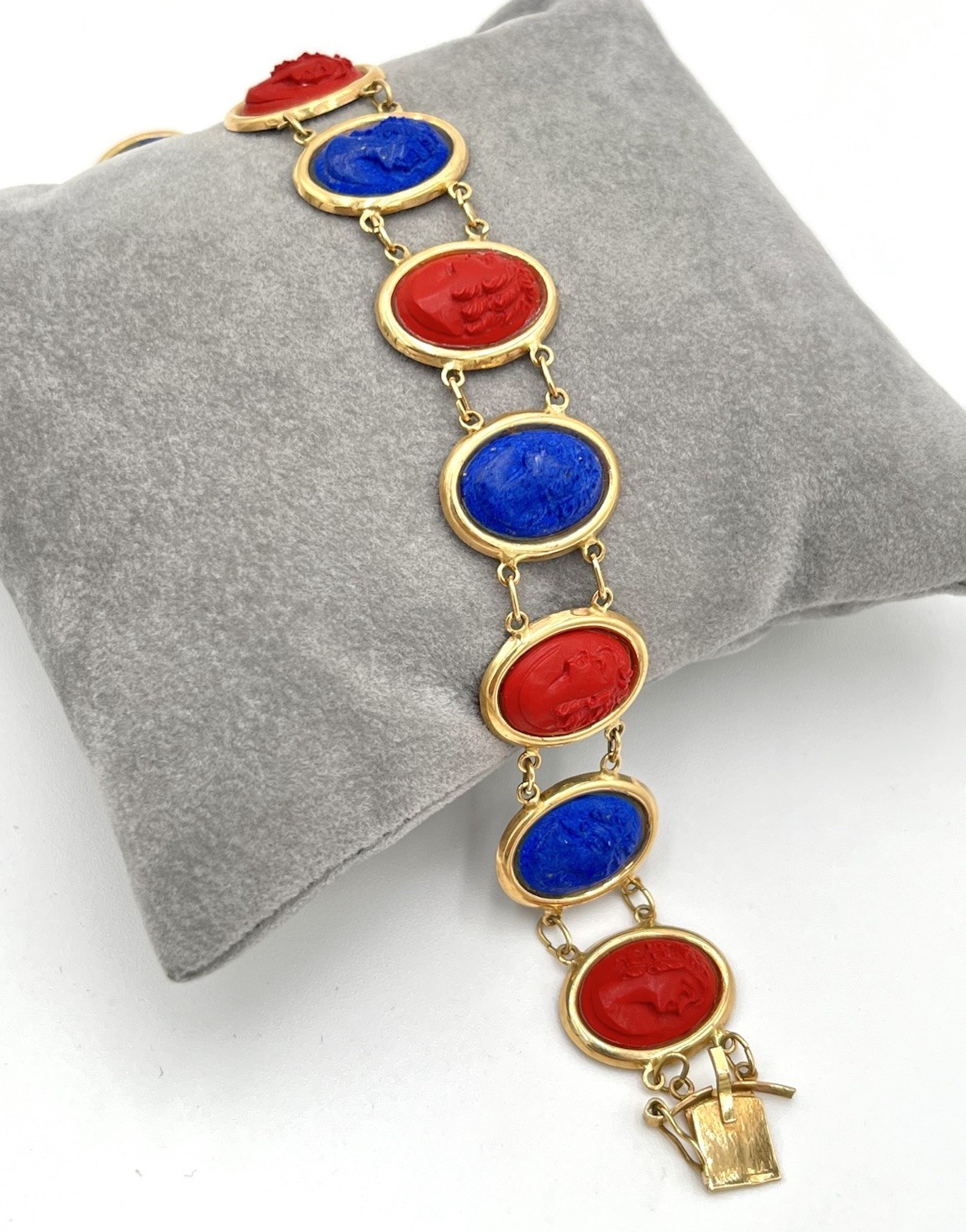 Vintage 14Kt Gold Cameo Coral and Lapis Lazuli Bracelet 19cm Handmade