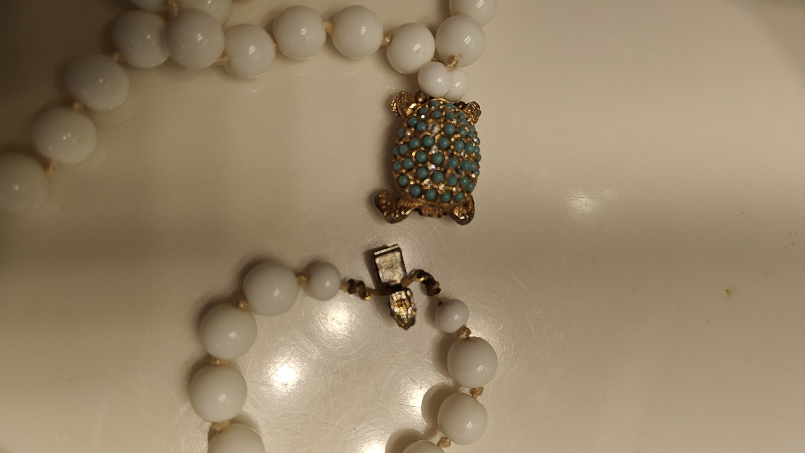 Wh Vtg Knotted Bead Dbl Strand Choker Necklace Rhinestone Seed Bead Turtle Clasp