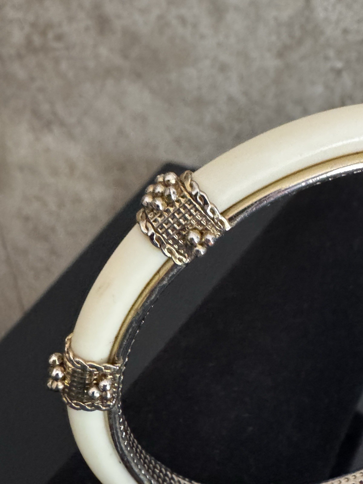 Gold Tone Black Cream Enamel Hinged Bangle Bracelet Lot Size 8 Missing Stones