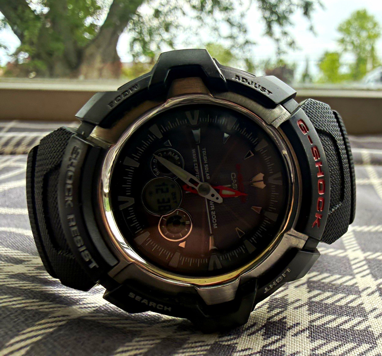 Casio G-SHOCK Tough Solar charging, Wave Ceptor (atomic timekeeping)