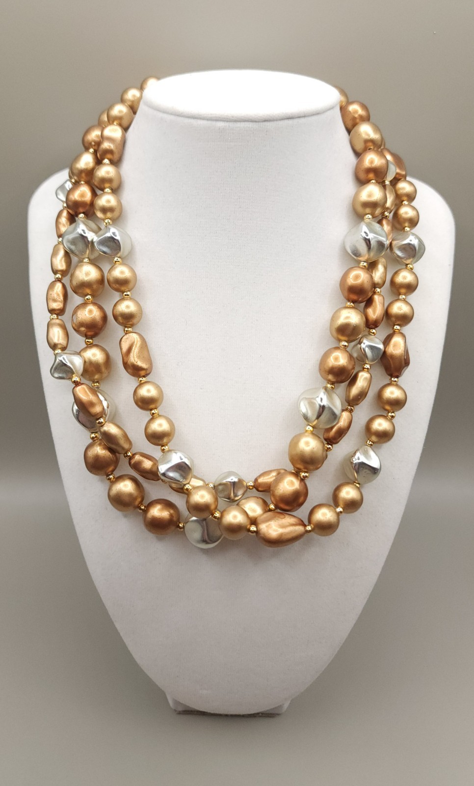 Vintage 70s 80s Boho Chunky Multi Strand Necklace Metallic Gold Silver Bead 18″
