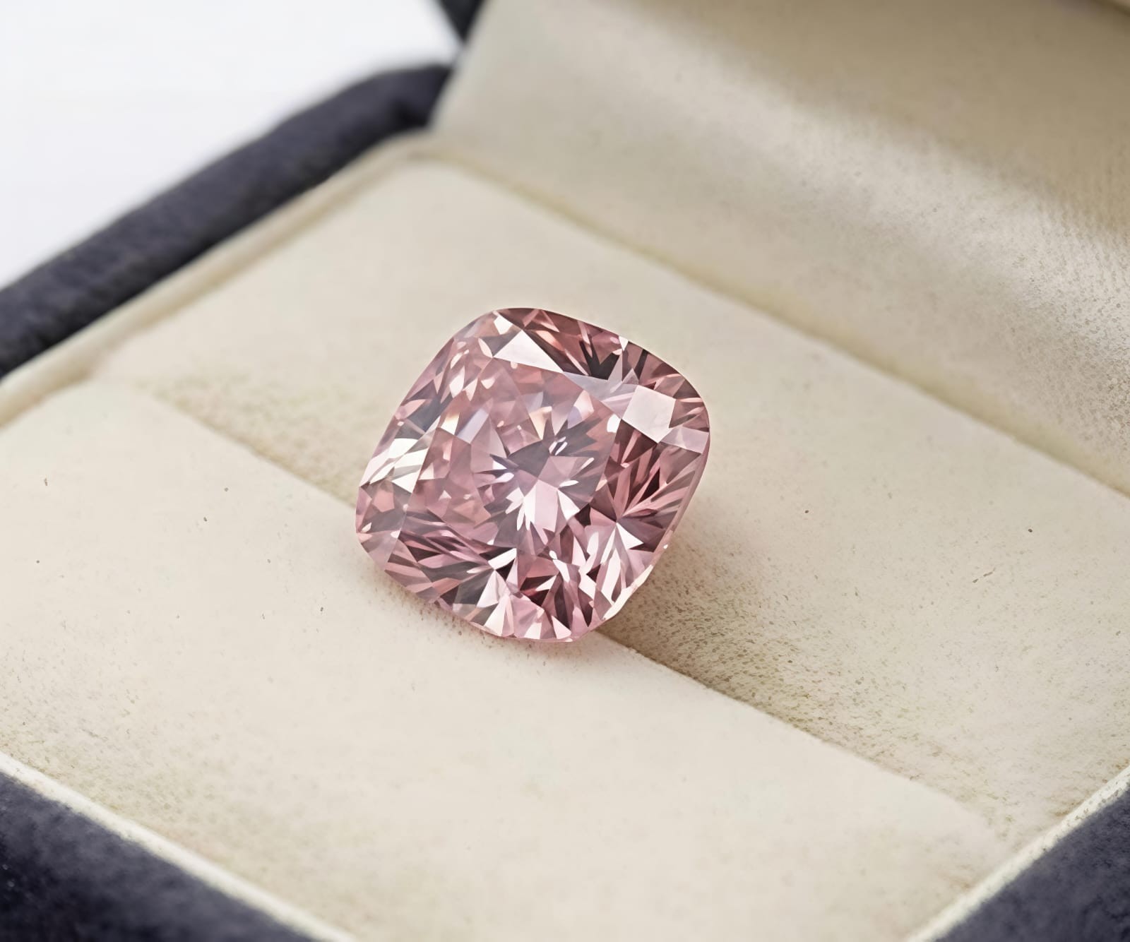 2 Ct Cushion Cut Fancy Light Baby Pink Color VVS1 Diamond 7.50 MM Gemstone+ GIft