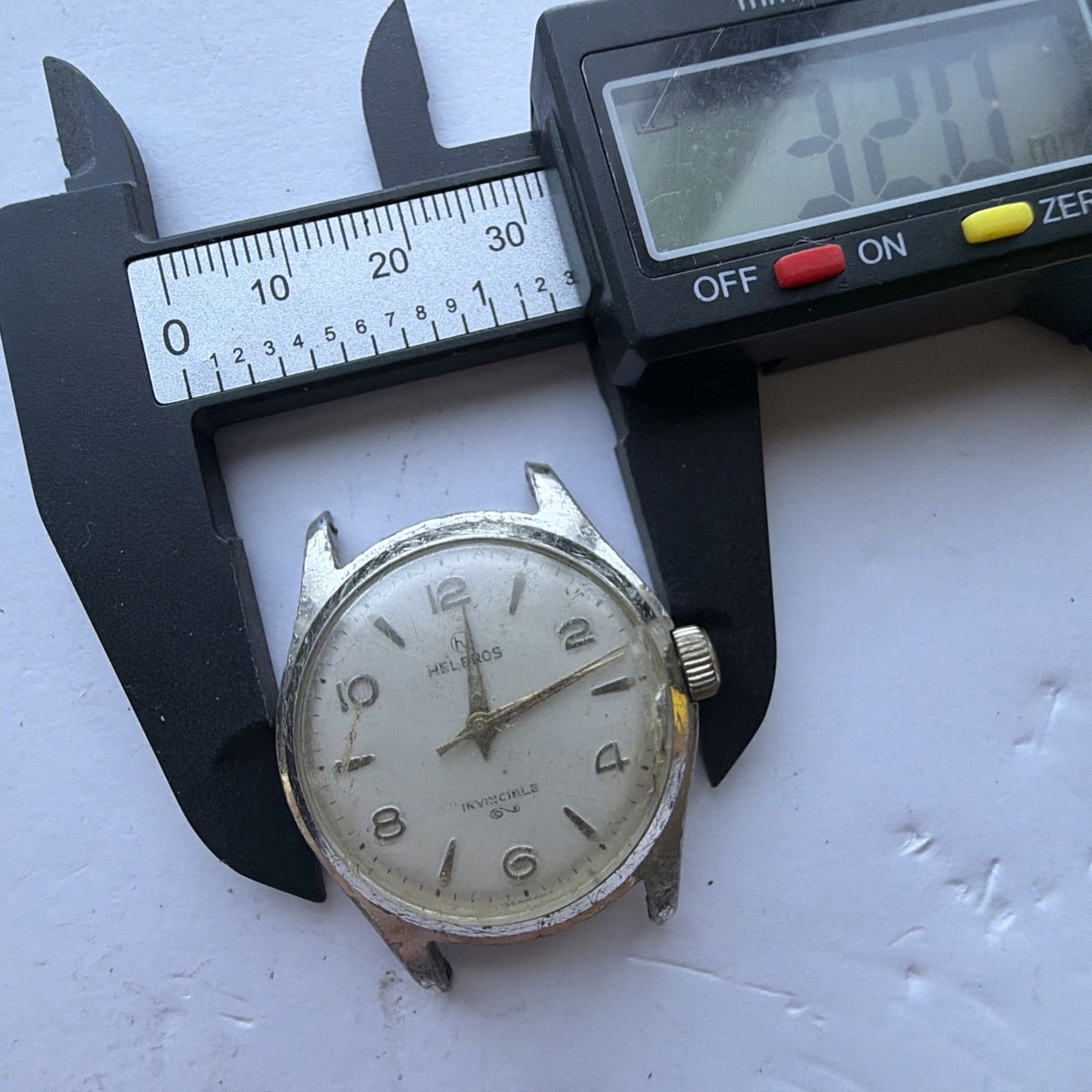 AV24 VTG Mechanical Wind Helbros Automatic Rare 32mm Mens Watch Repairs As Is**