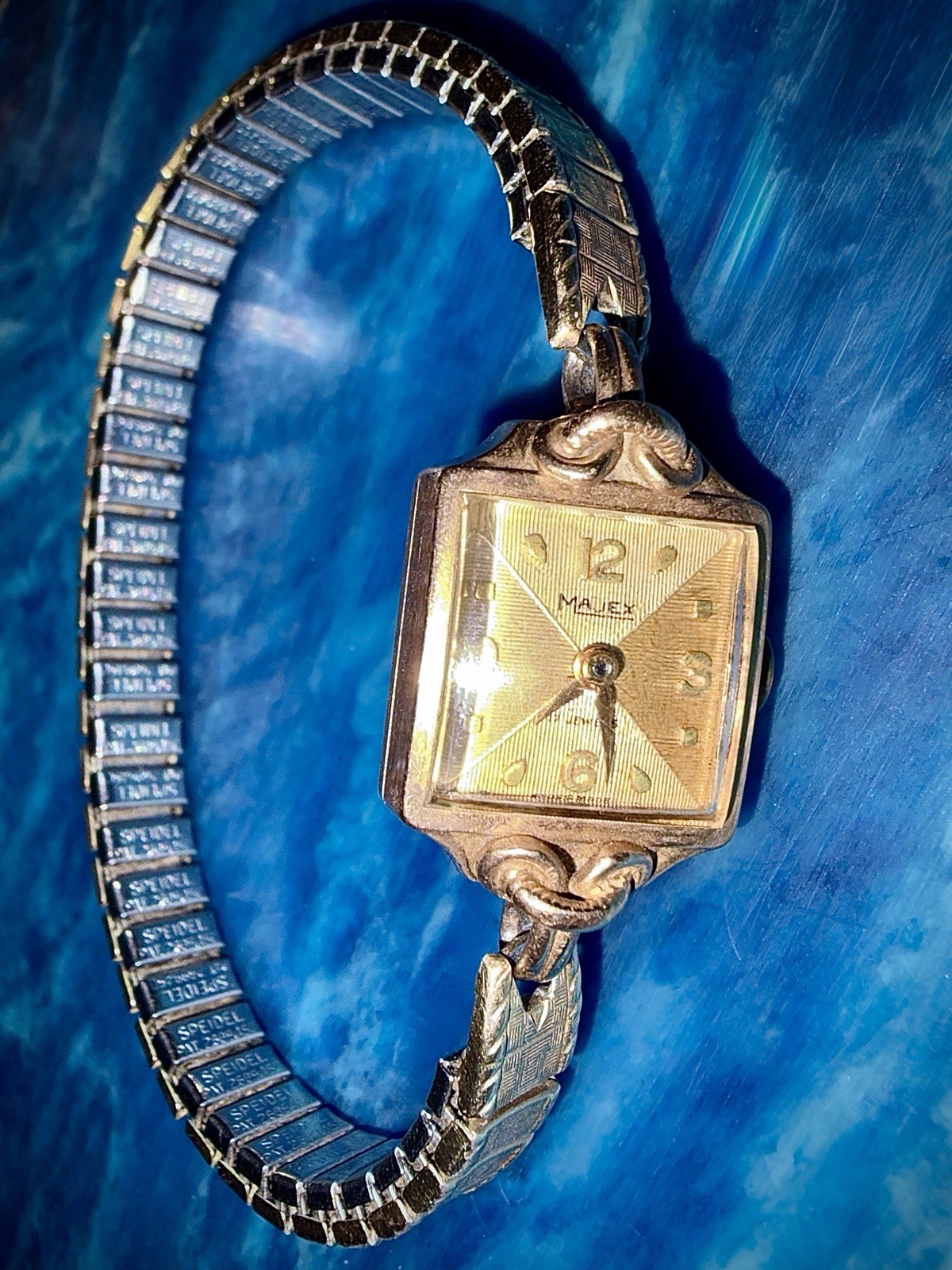Vintage 1954 9k SOLID GOLD Manual Wind Mechanical Majex Cocktail Watch- WORKING