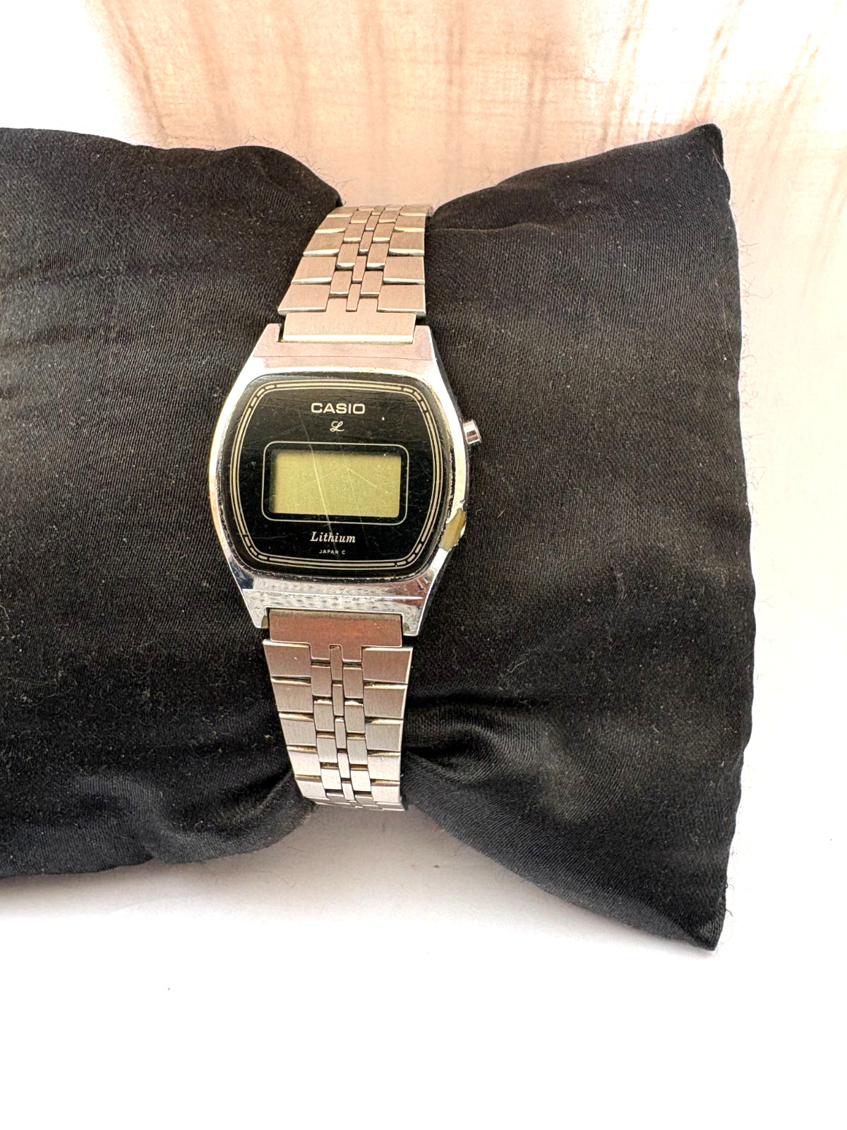 Casio Watch 192 LB320 Womens Retro Collection Digital NOT WORKING