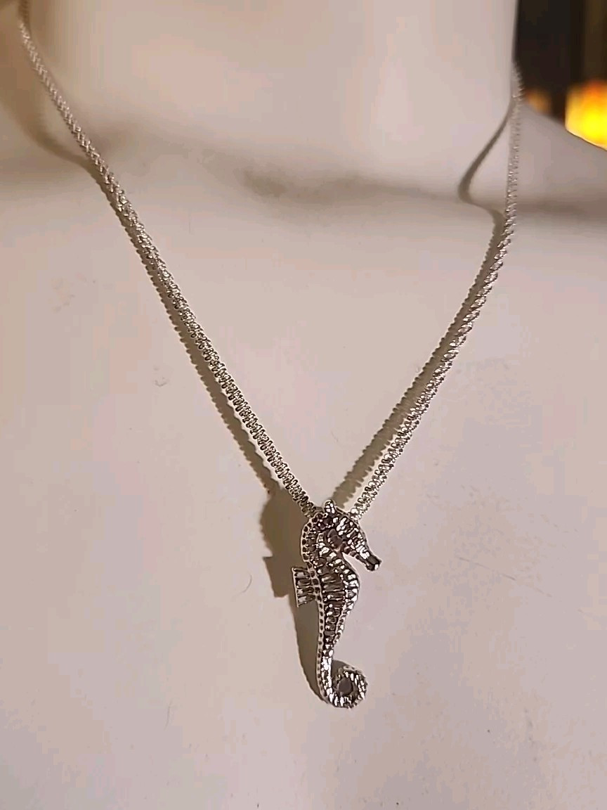 Seahorse Necklace Twist Chain 9.4 Grams 18.5in 925 Marked Tested Sterling Silver
