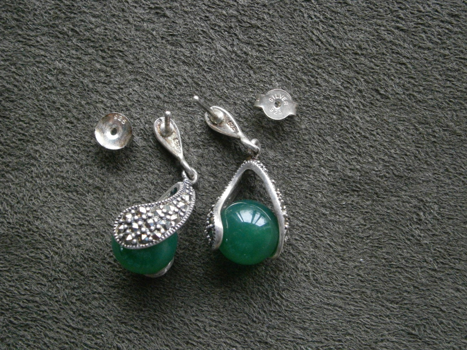 Green Agate & Marcasite Vintage Sterling Silver Post Stud Earrings 7.8g ~ FLAW