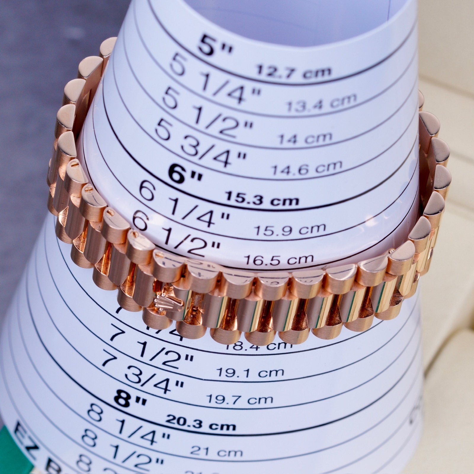 Rolex Day-Date 40 White Dial 18K Rose Gold Fluted Roman Numeral President 228235
