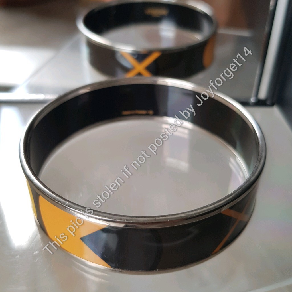 Authentic HERMES Enamel Bracelet/Bangle