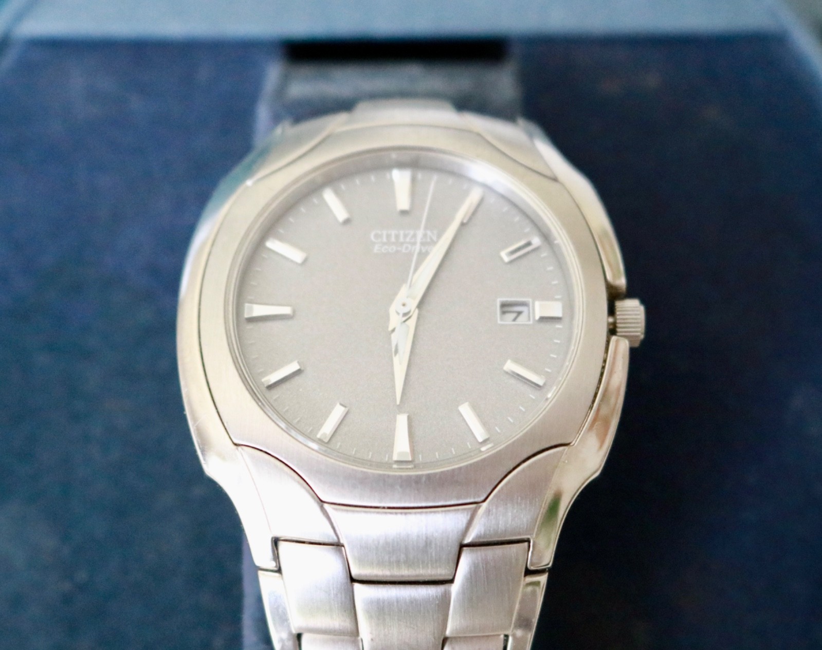 Citizen Eco-Drive Mens Watch 38mm Gray Dial Date E111-S022240 Stainless