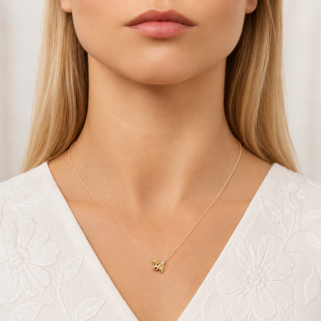 Lab Created moissanite Bee Pendant Cum Necklace 925 Sterling Silver jewelry