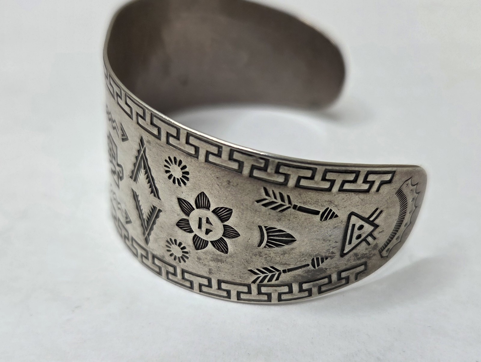 Vintage Southwest American Stamped Sterling Silver Cuff Bracelet Fred Harvey Era