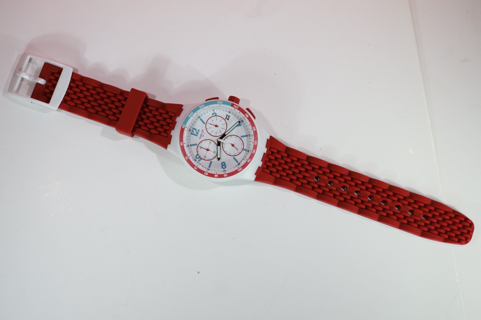New Limited Swiss Swatch Red Track 42MM Light Gray with Multicolored Point Date