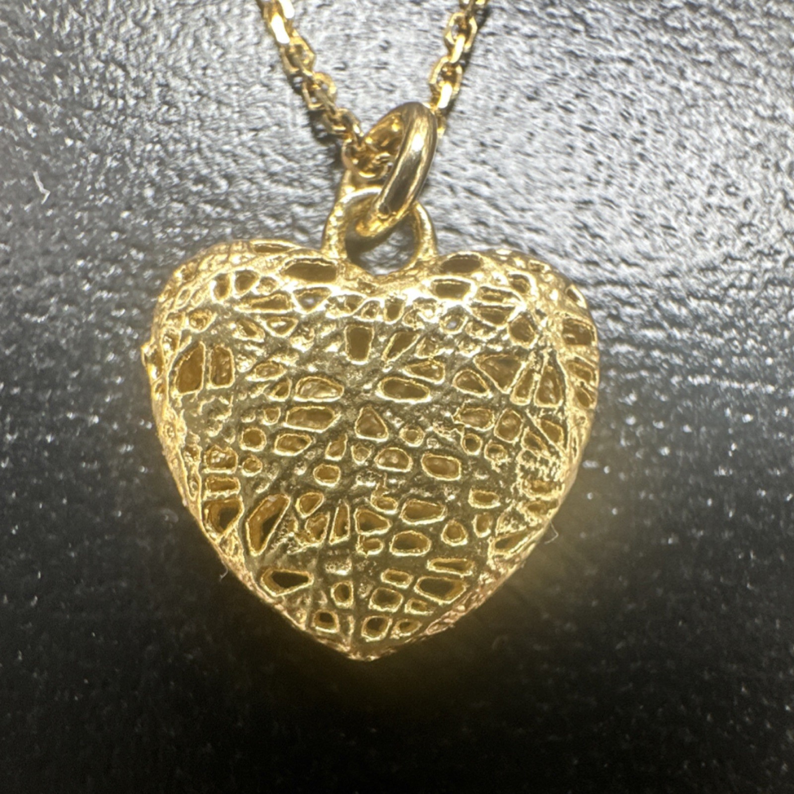 RCI Yellow Gold 14k Heart Pendant Necklace Charm Italy Signed 18 inch chain.
