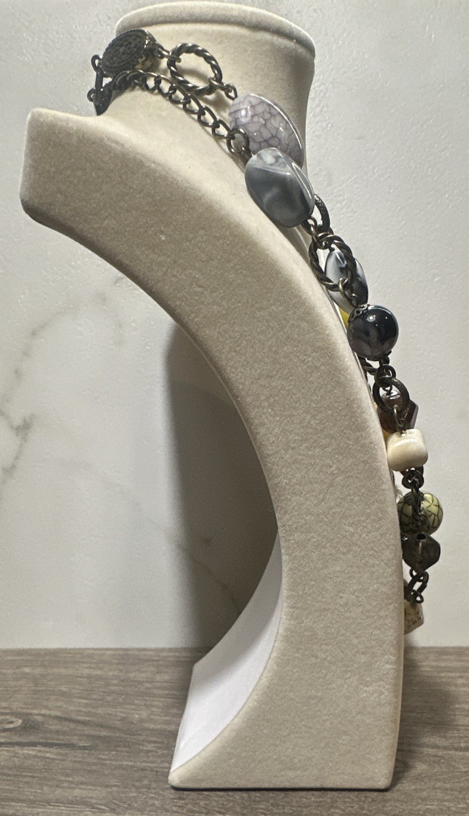 Premier Multicolor Bead & Stone Gold Tone Link Necklace Lobster Clasp Adjustable
